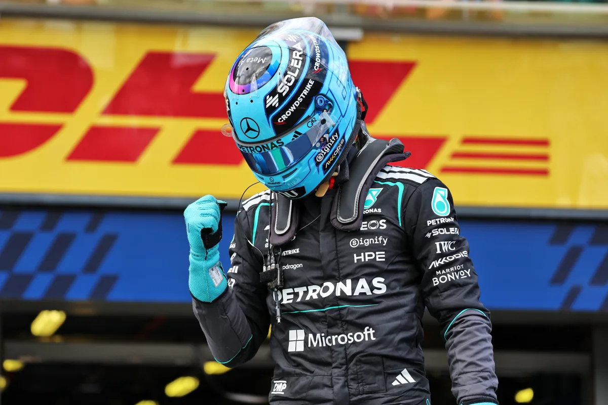 Verstappen crashes out of Australian GP qualifying