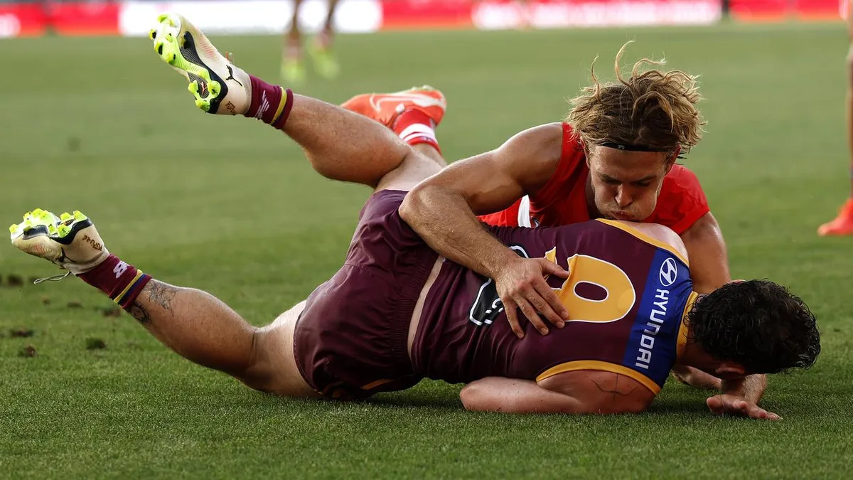 Expert AFL tips Round 1: Fears premiers and hyped dark horse could cop 0-2 starts