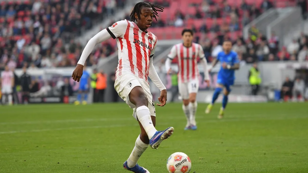 Transfer rumors, news: Premier League clubs eye move for Freiburg's Manzambi