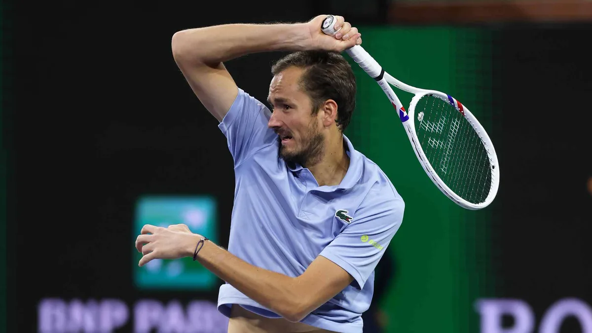 Medvedev marches past Draper, reaches Indian Wells SFs