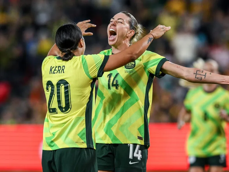Kerr sets up Kennedy as Matildas strike