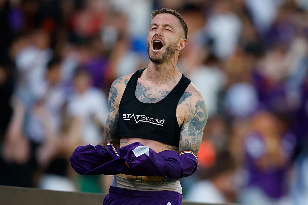 Record-breaking Taggart keeps Perth’s season alive