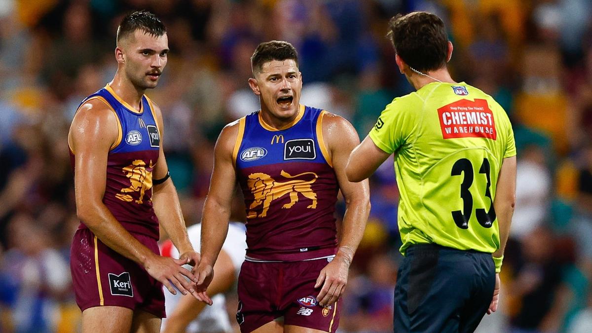 Umpires blamed as ‘important’ AFL free kick statistics suspiciously disappear from Champion Data feed