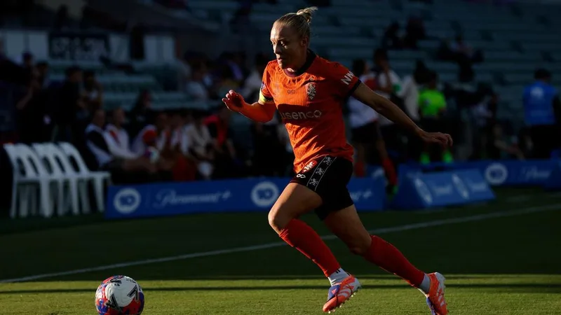 Roar close on ALW finals berth with big Perth win