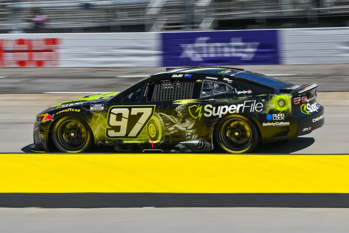 ‘Pisses me off’: SVG laments Martinsville shortcomings