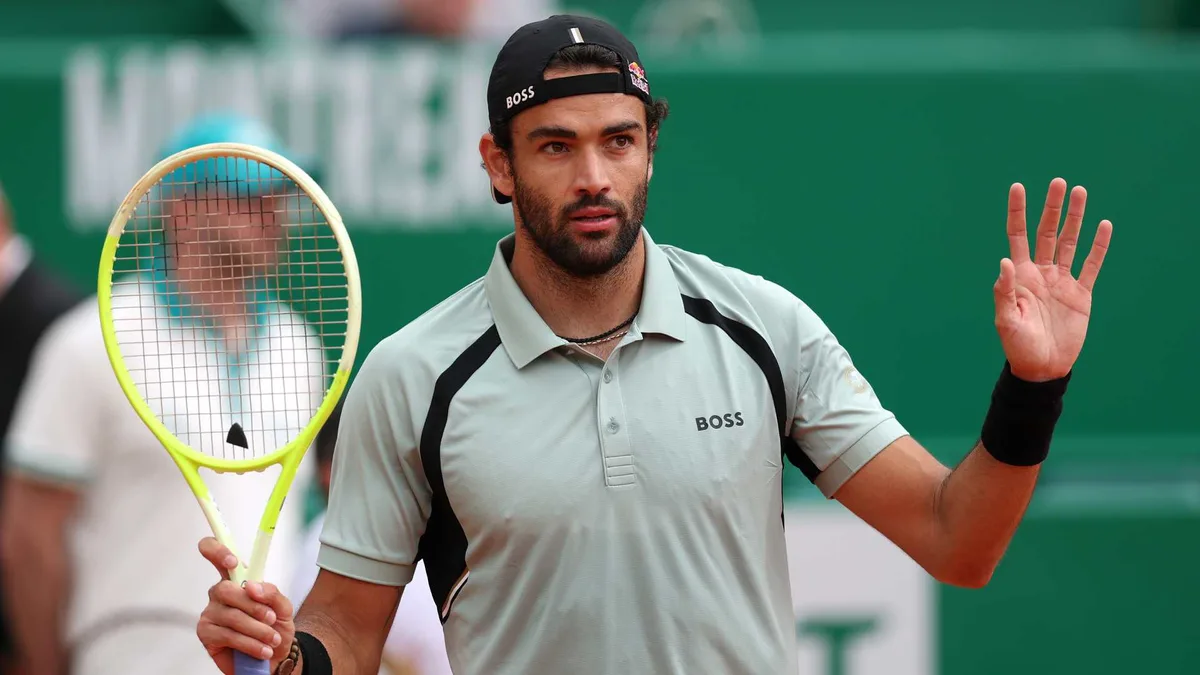 Berrettini dishes astonishing double bagel on Medvedev in Monte-Carlo