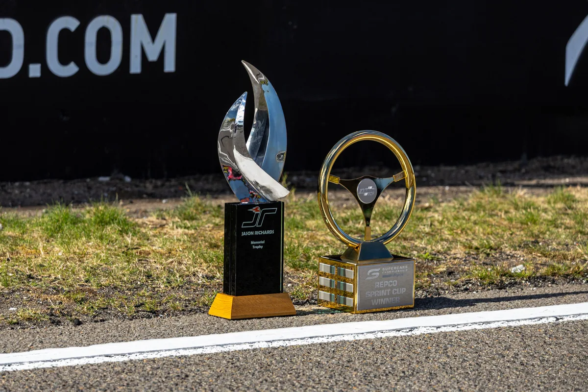 POLL: Who will win the Jason Richards Trophy?