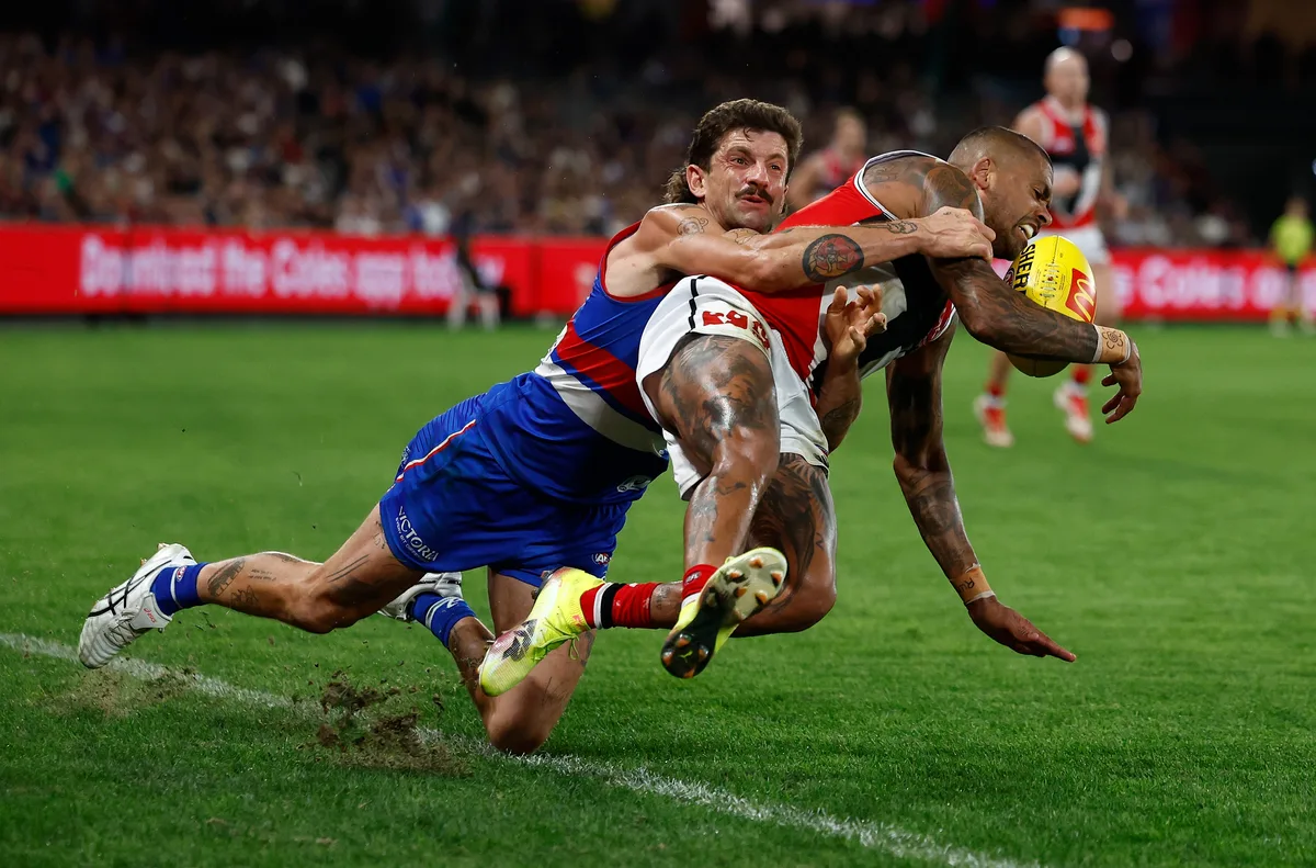 Mixed news for injured Bulldogs ahead of key Cats clash