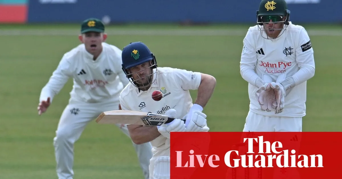 Surrey v Leicestershire, Notts v Glamorgan, and more: county cricket, day four – live