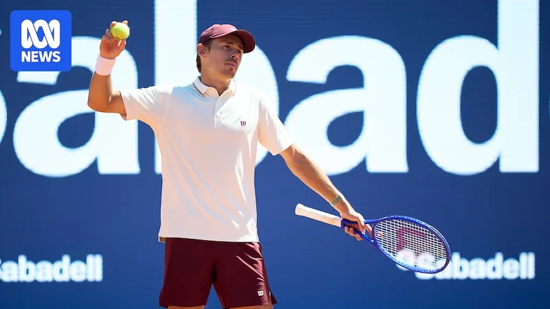 De Minaur suffers shock loss as Alcaraz withdraws from Barcelona Open