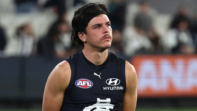 Carlton boss Graham Wright shares Elijah Hollands update as midfielder ruled out of Fremantle clash