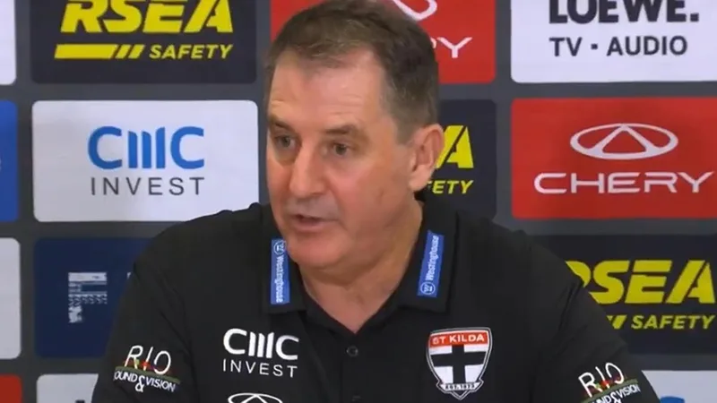 St Kilda president Andrew Bassat hits back after ‘condescending’ Ross Lyon press conferences called out