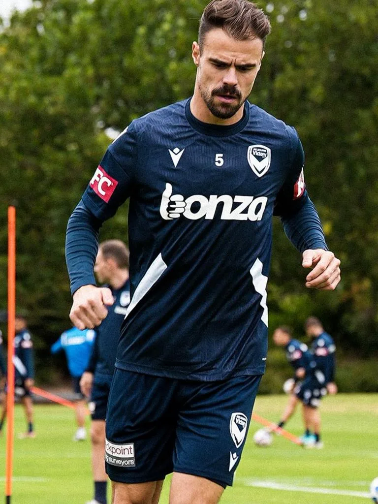 Damien Da Silva announces his retirement and will play his final football match tomorrow night