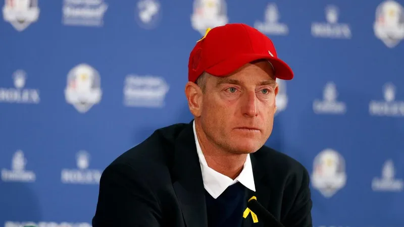 No Tiger - so US turn to former Ryder Cup skipper