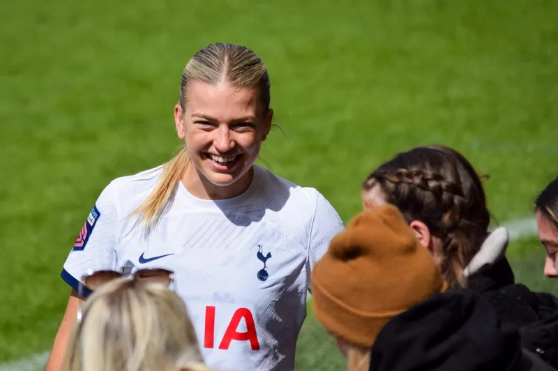 Charli Grant to leave Tottenham upon the expiration of her contract