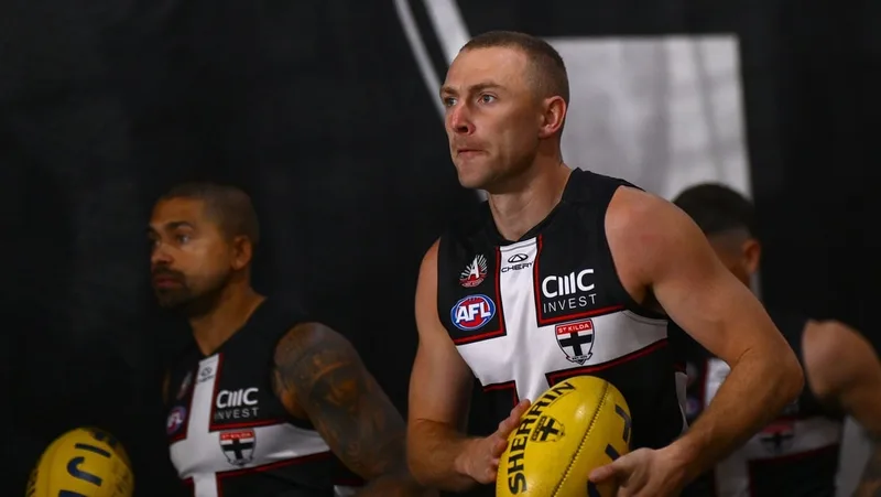 Fantasy ready R8: Trade targets, draft tips, trap or treat, more