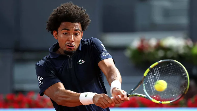 Fils continues red-hot run, faces Sinner in Madrid SFs