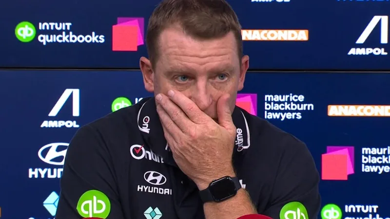 Carlton players cop it from fired-up Michael Voss after latest defeat: ‘Dig in’