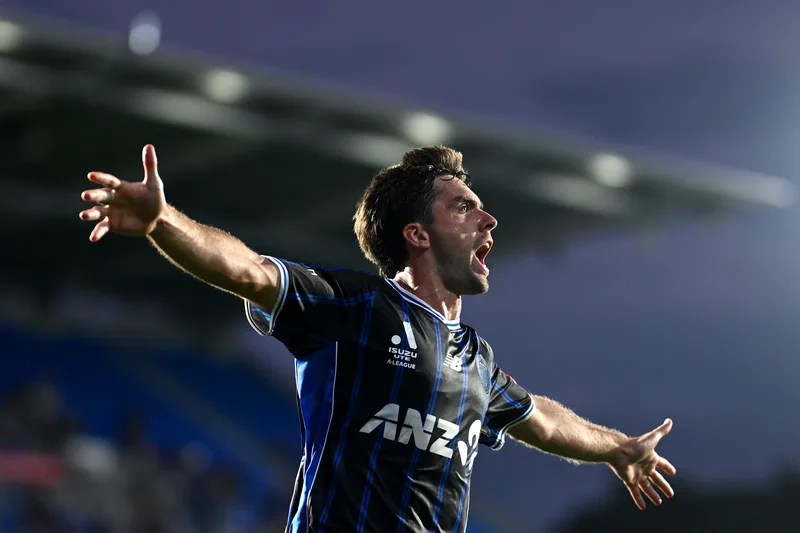 Isuzu UTE A-League Semi Final showdowns locked in