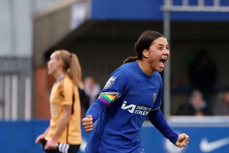 Chelsea [1] -- 0 Leicester City 13': Sam Kerr with the header off the Niamh cross to give Chelsea the early lead