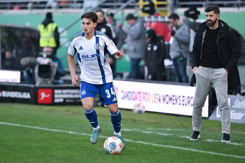 Dylan Leonard and Ayman Gulasi are 2. Bundesliga champions after Schalke secured the title and promotion to the Bundesliga