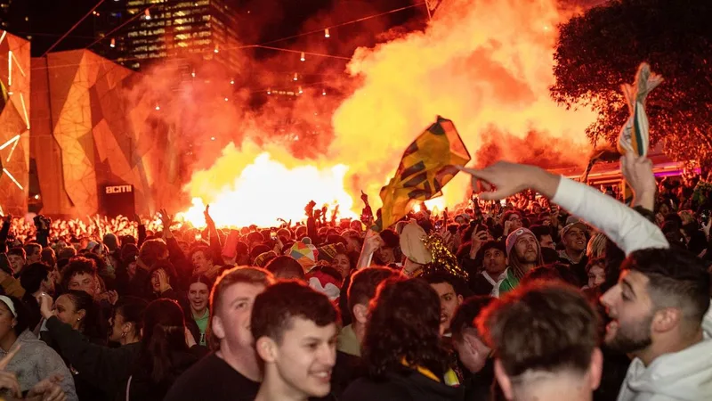Craig Foster slams Fed Square’s ‘ridiculous’ decision to not show Socceroos matches at World Cup