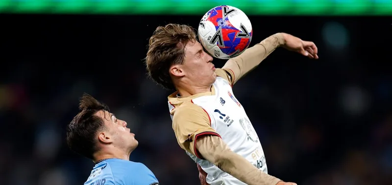 Spoils shared in first-leg thriller