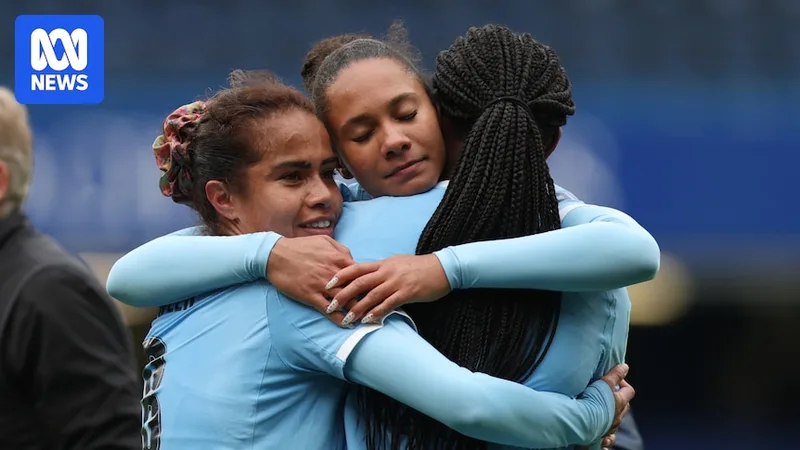 Fowler one-ups Kerr to reach FA Cup final