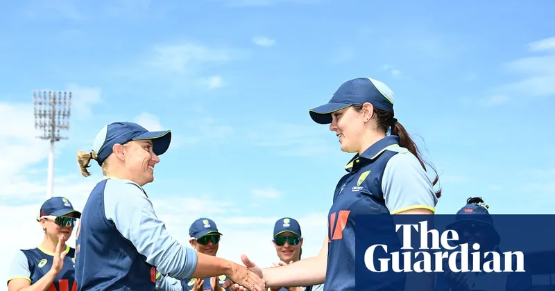 Star quick omitted with Lucy Hamilton called into Australia’s T20 World Cup squad