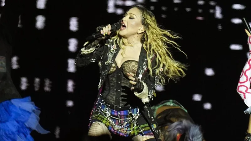 World Cup final halftime show music to fans' ears