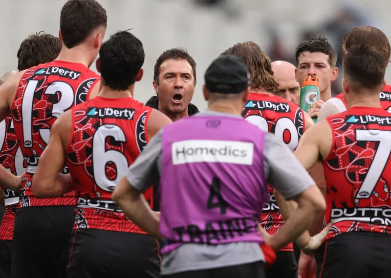 Scott Blasts Senior Bombers as Young Guns Lead Contest