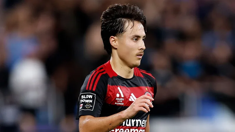 Simmons departs Wanderers for opportunity in Japan