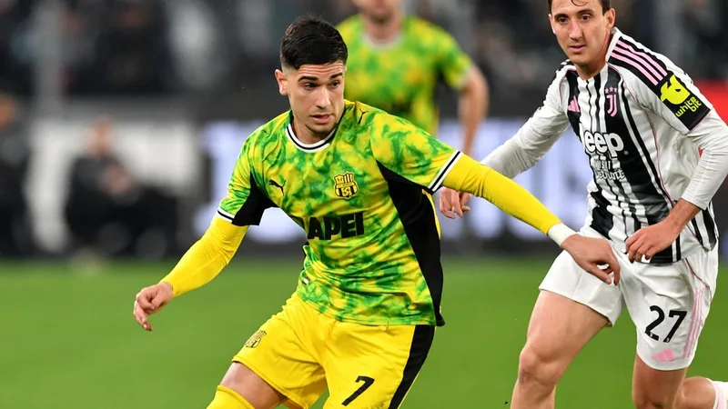 Socceroos stunner: Young gun picks Australia over Italy in mega pre-World Cup switch
