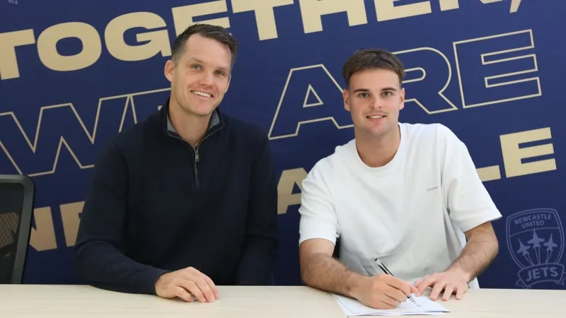 Academy graduate signs with Newcastle Jets