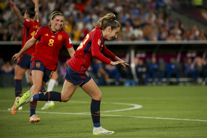 World Cup 2026 buildup, transfer latest and Lionesses in Spain: football news – live