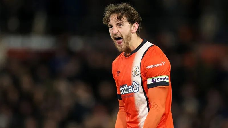 Melbourne Victory sign ex-Premier League captain and Welsh international