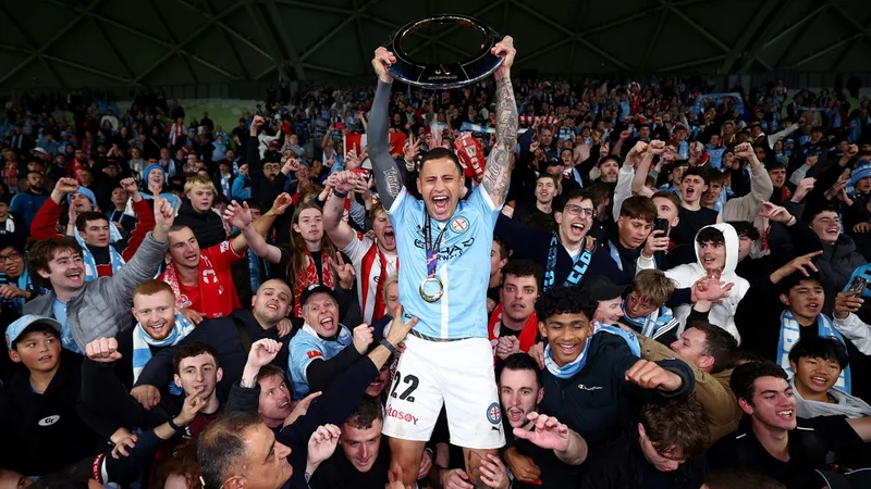 Wanderers sign Championship-winning defender on multi-year deal