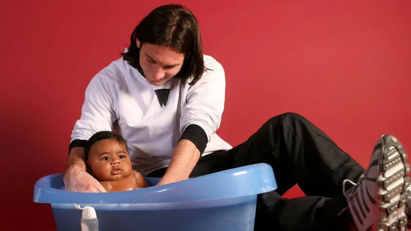 ‘Introverted and shy’: The crazy Messi backstory behind absurdly unlikely viral WC image
