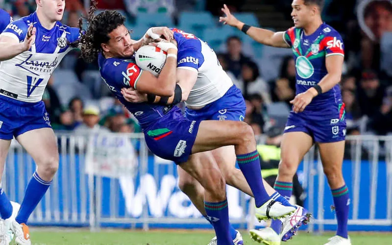 Warriors slip down NRL table with upset loss to Bulldogs