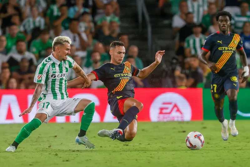 Arnau Martínez: Unattached to Real Betis