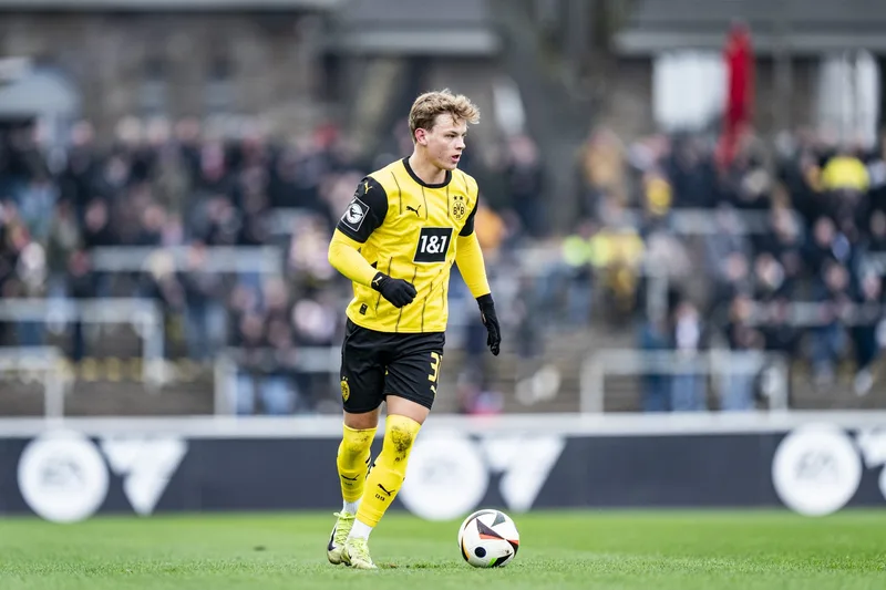 Cole Campbell: Borussia Dortmund to SV Elversberg
