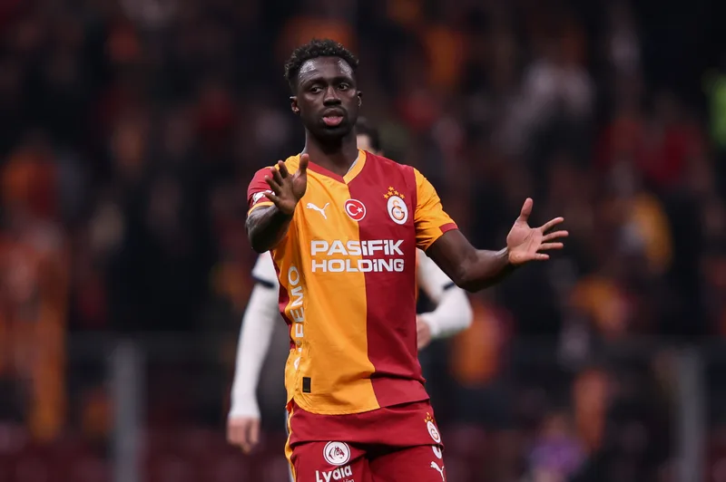Davinson Sanchez: Unattached to Chelsea