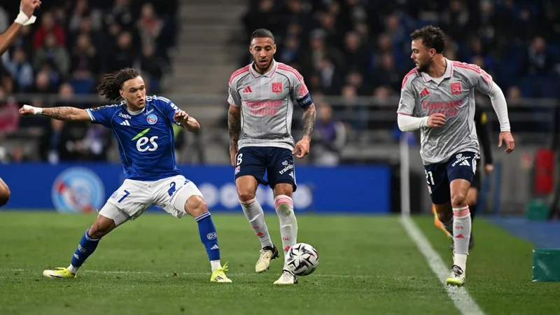 Del Blanco: Unattached to RC Strasbourg