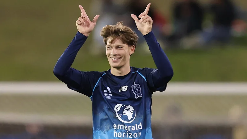 Gamba Osaka: Newcastle Jets to Newcastle United