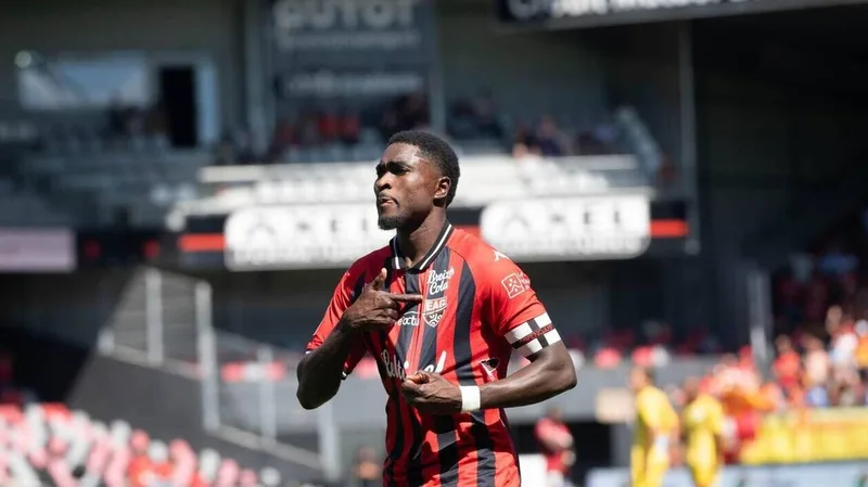 Iron Gomis: Guingamp to Troyes