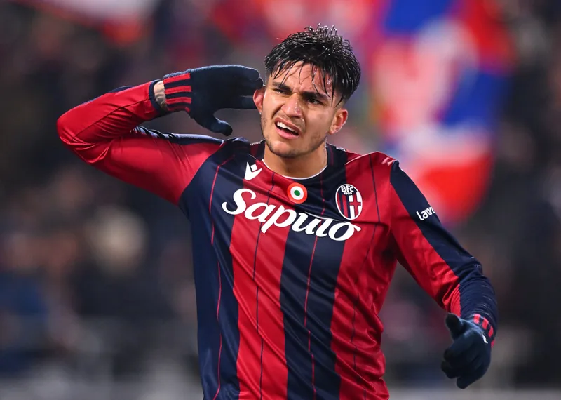 Santiago Castro: Unattached to Roma