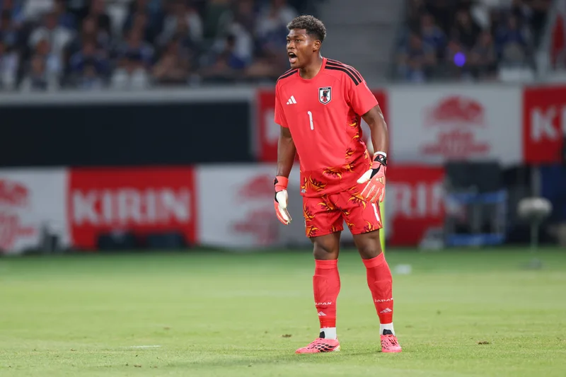 Zion Suzuki: Aston Villa to PSG